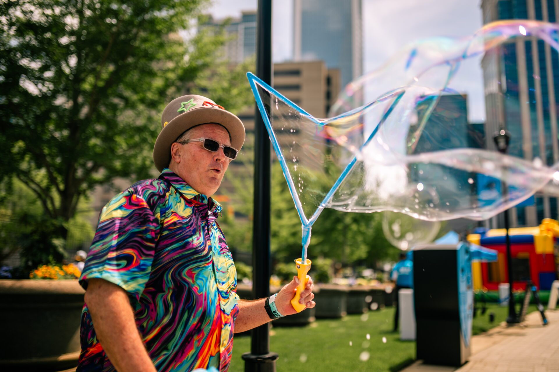 The Soap Bubble Circus