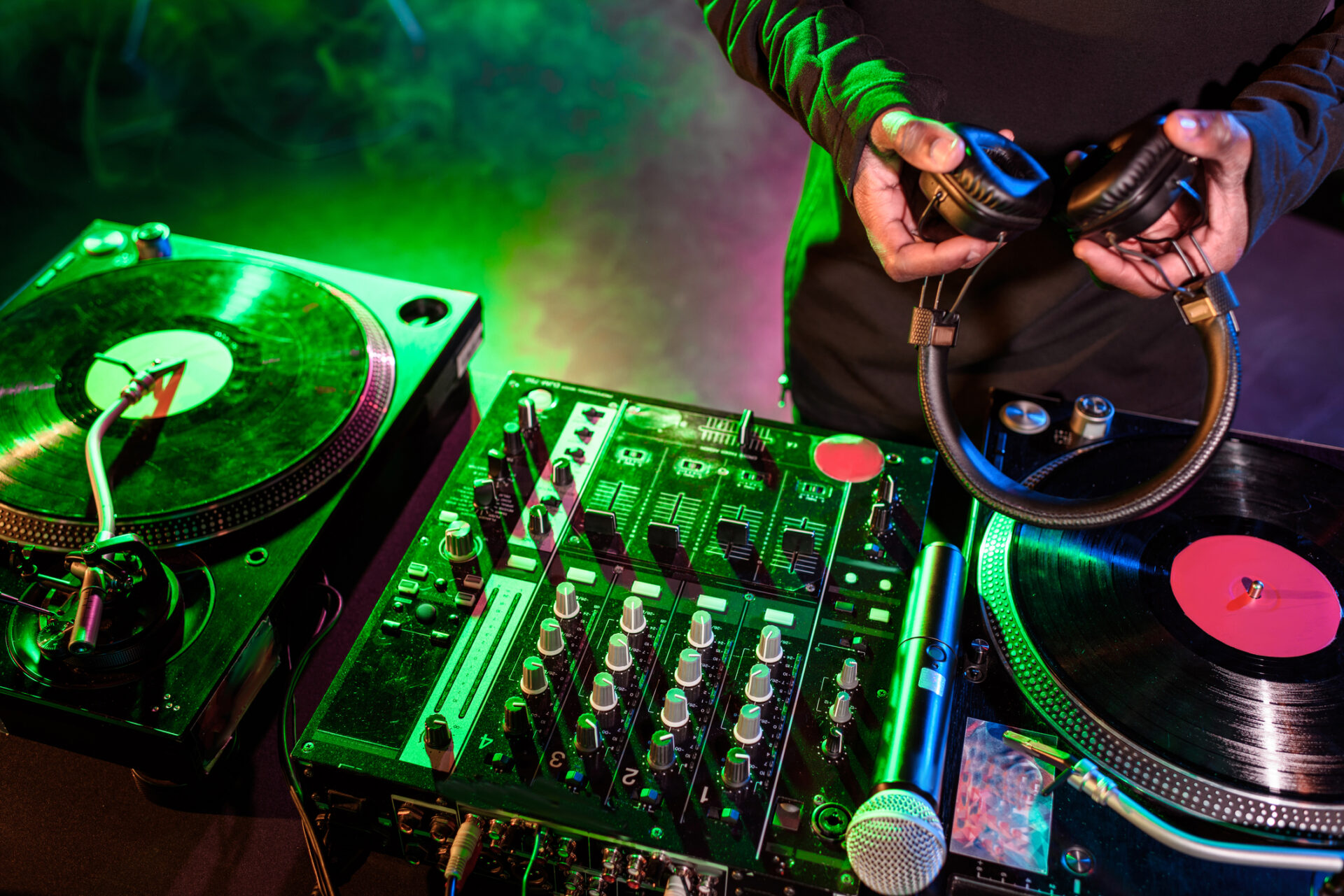 The Art of The DJ: Free DJ Workshop – April 18